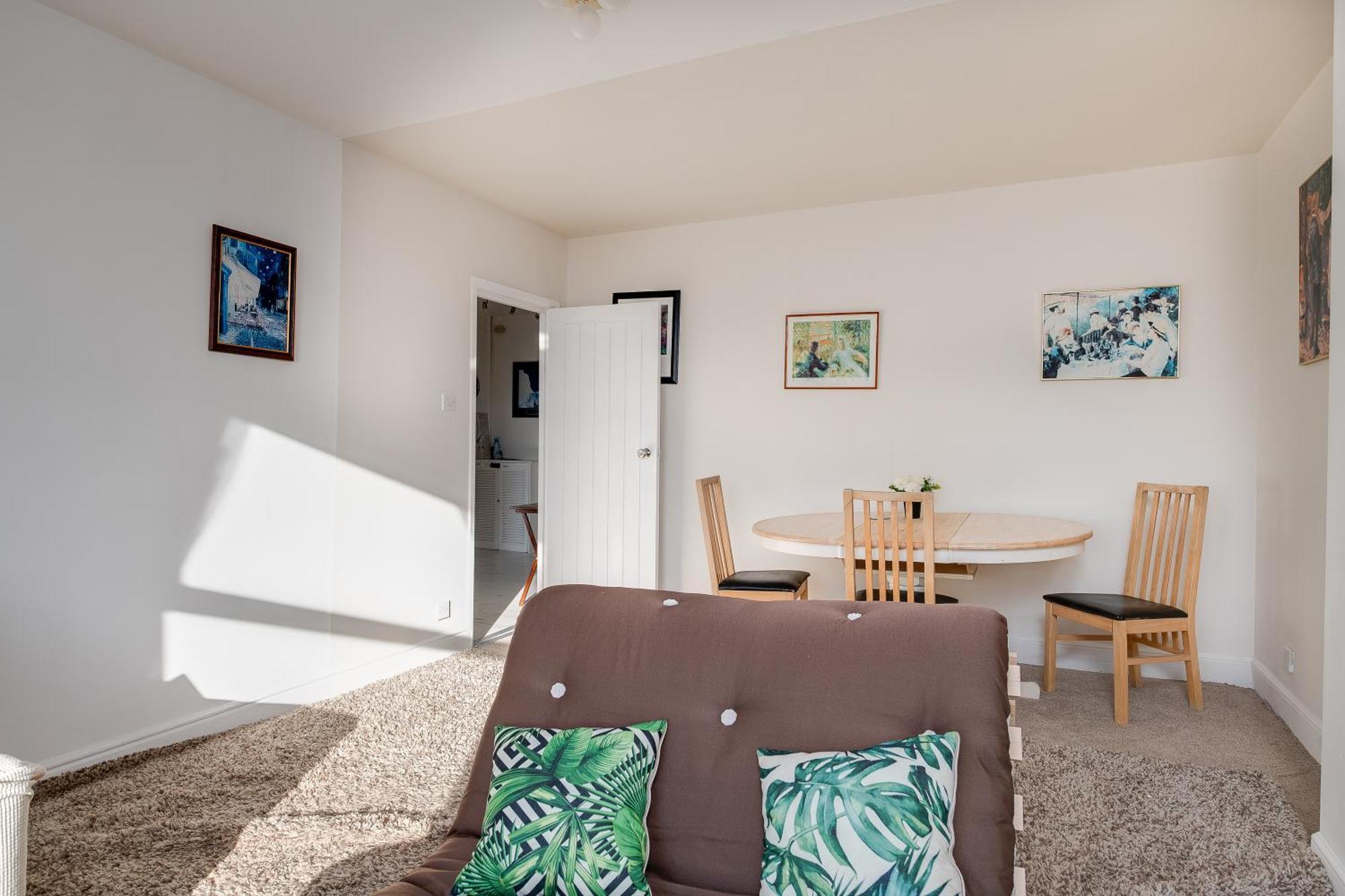 פורטסמות' Seaview Central מראה חיצוני תמונה